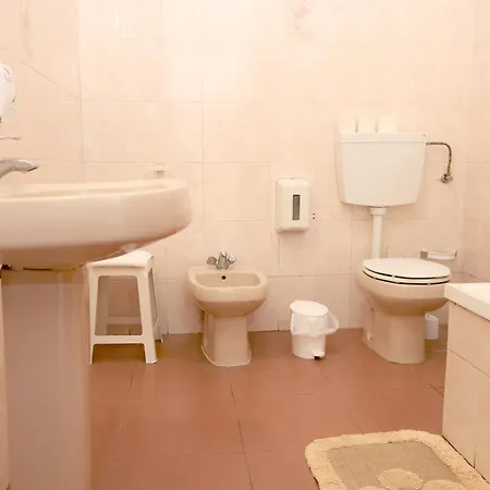 Residencial Braga بيت ضيافة Maçeira