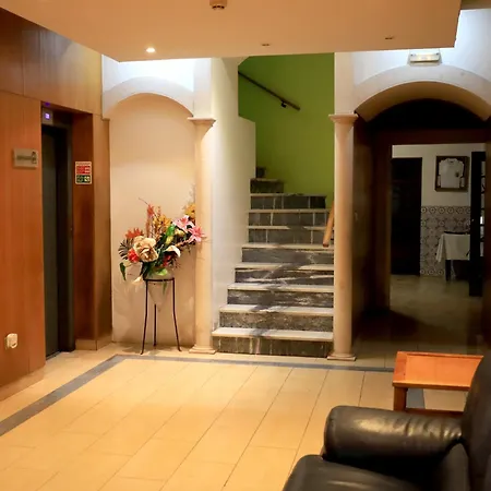 Residencial Braga בית הארחה Maçeira