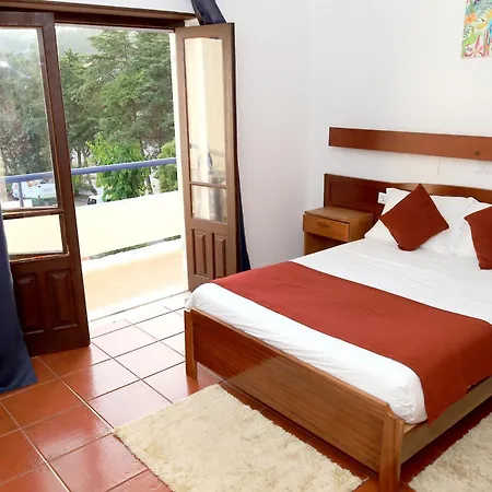 Residencial Braga בית הארחה Maçeira