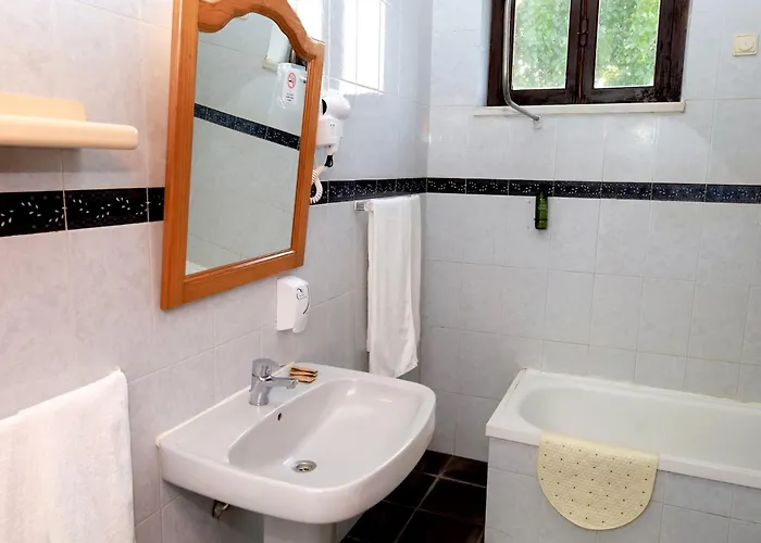 Residencial Braga بيت ضيافة Maçeira