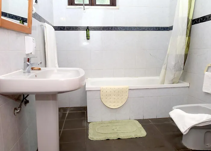 Residencial Braga 3*