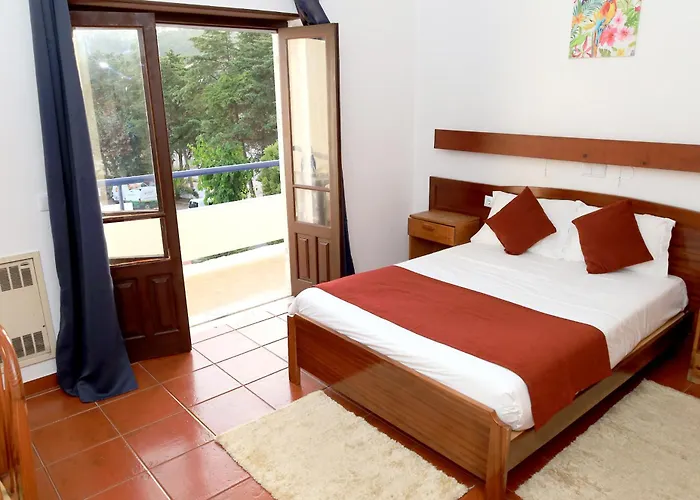 Residencial Braga بيت ضيافة Maçeira